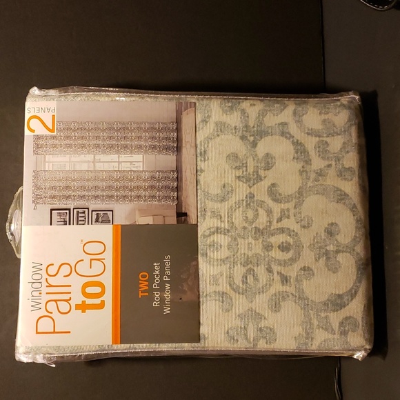 Rod Pocket Panels Set of Two 56x84 - New - Picture 3 of 7